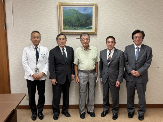 令和7年10月8日、久留米大学を表敬訪問