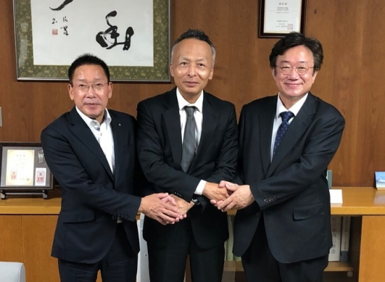 令和6年9月30日、久留米大学医学部内科学講座の星野友昭主任教授が来町