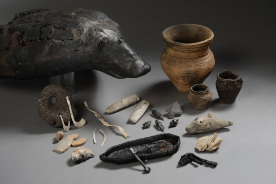 羅臼町松法川北岸遺跡出土品の写真